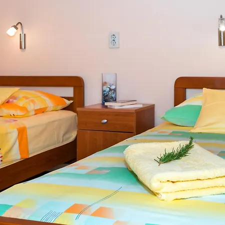 By The Sea Necujam, Solta - 2090 Grohote